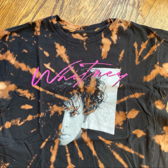 Whitney Houston T-Shirt - Picture 2 of 3